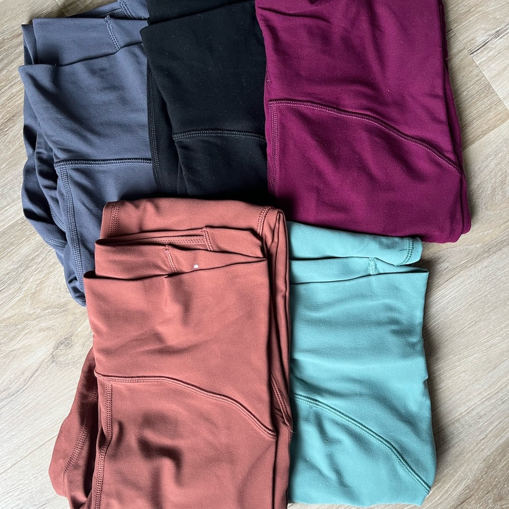 5 x Old Navy Active Extra High-Rise Leggings Medium